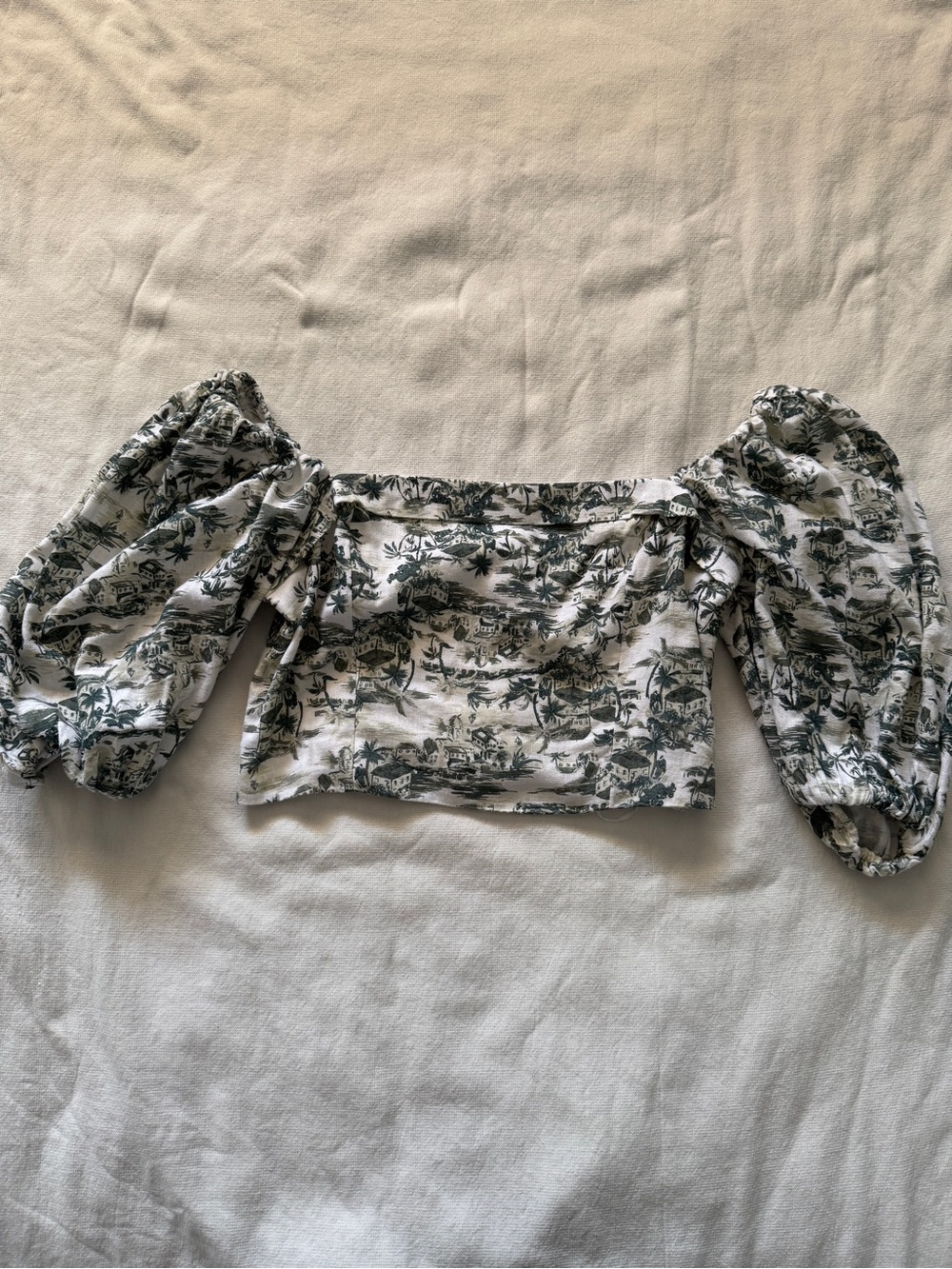 Linen blend puff sleeve crop top
